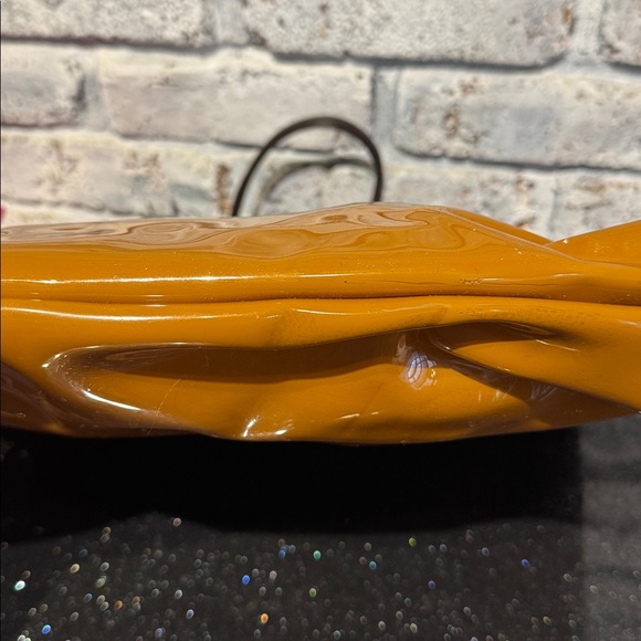 The Medium Brown Bag Bloomingdale’s Zip Closure - Picture 3 of 7